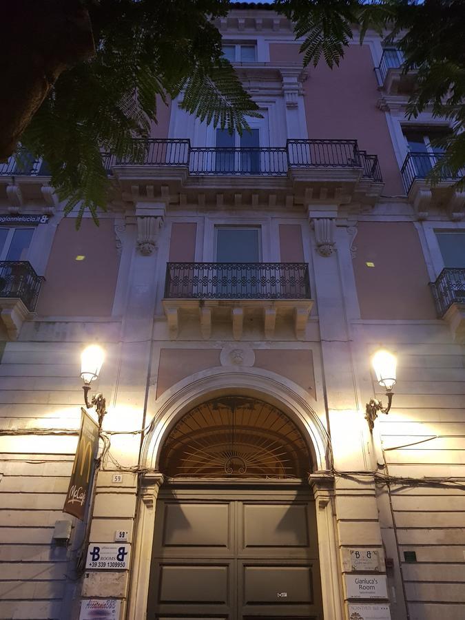 Cortile Stesicoro Bed & Breakfast Catania Bagian luar foto